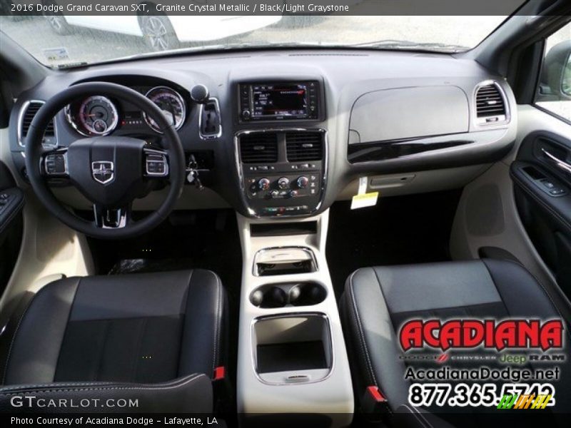 Granite Crystal Metallic / Black/Light Graystone 2016 Dodge Grand Caravan SXT
