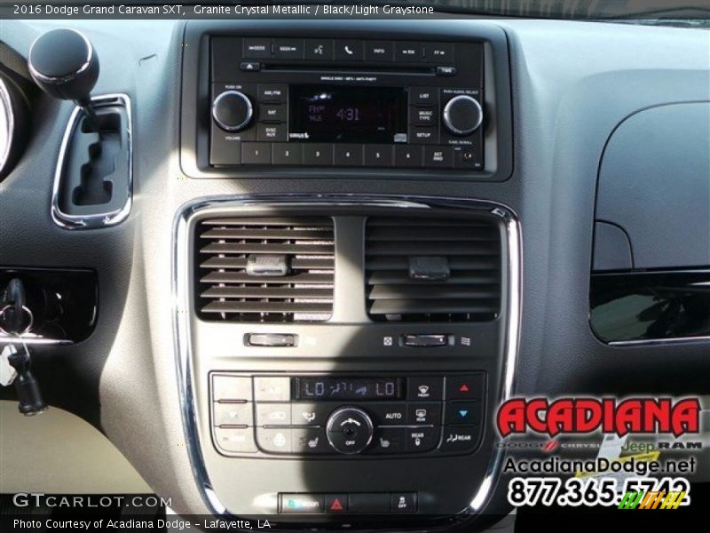 Granite Crystal Metallic / Black/Light Graystone 2016 Dodge Grand Caravan SXT