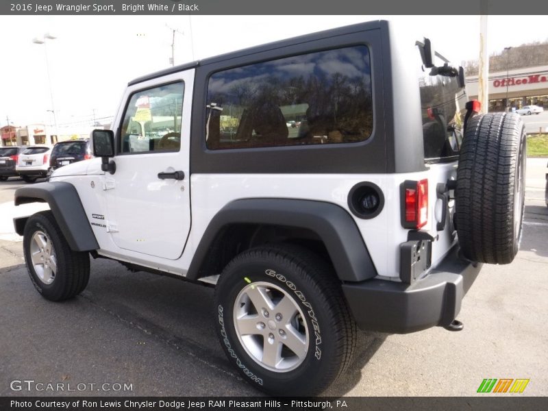 Bright White / Black 2016 Jeep Wrangler Sport