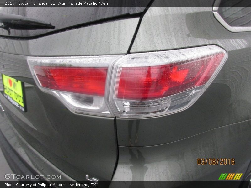 Alumina Jade Metallic / Ash 2015 Toyota Highlander LE