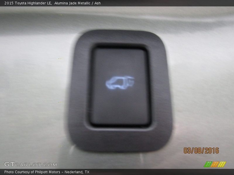 Alumina Jade Metallic / Ash 2015 Toyota Highlander LE