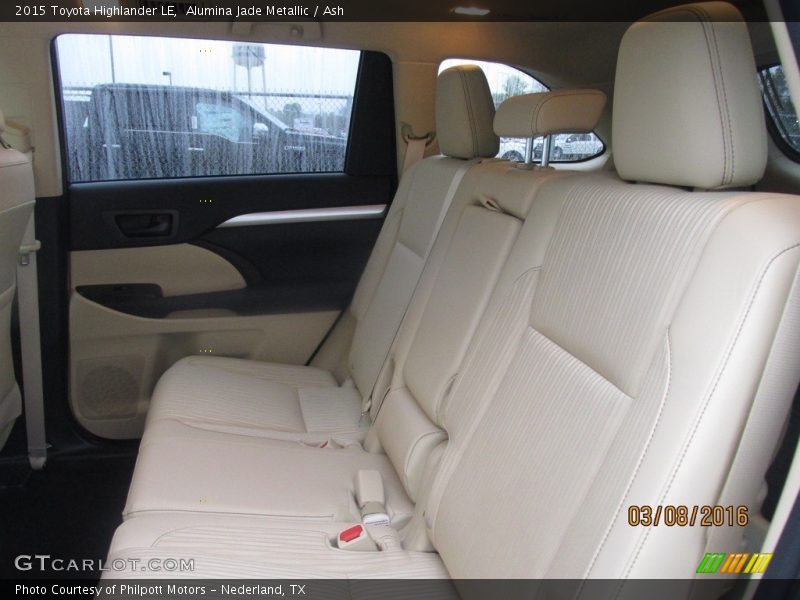 Alumina Jade Metallic / Ash 2015 Toyota Highlander LE