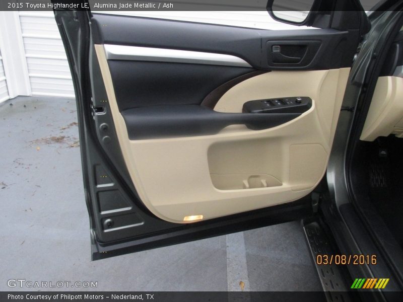 Alumina Jade Metallic / Ash 2015 Toyota Highlander LE