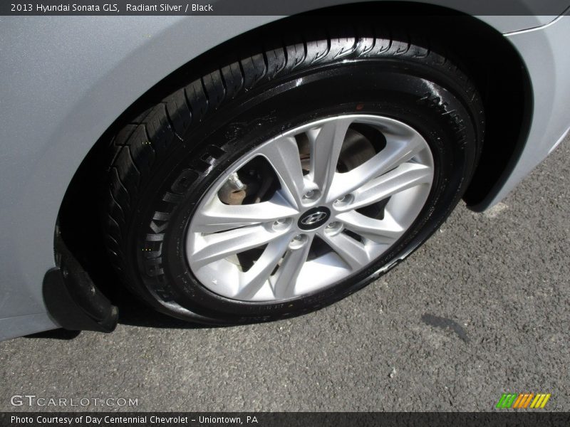 Radiant Silver / Black 2013 Hyundai Sonata GLS