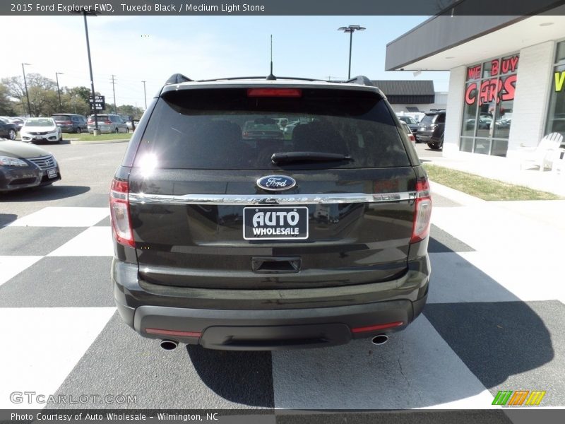 Tuxedo Black / Medium Light Stone 2015 Ford Explorer FWD