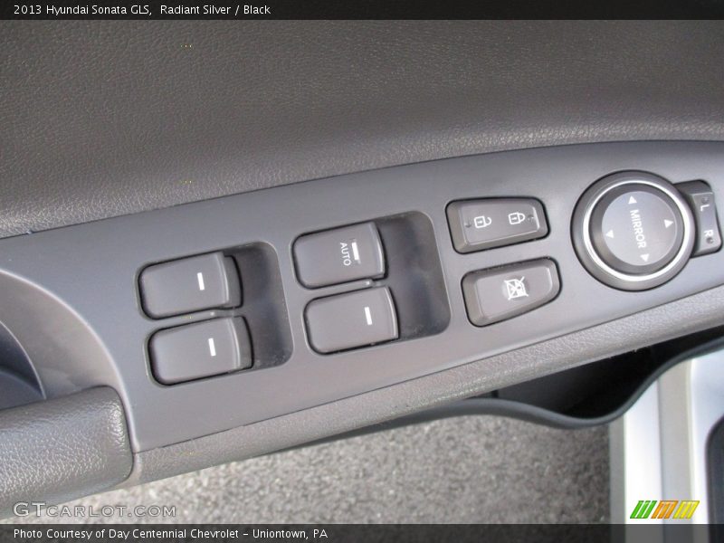 Radiant Silver / Black 2013 Hyundai Sonata GLS