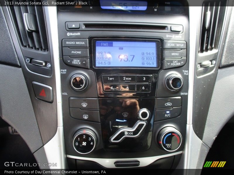 Radiant Silver / Black 2013 Hyundai Sonata GLS