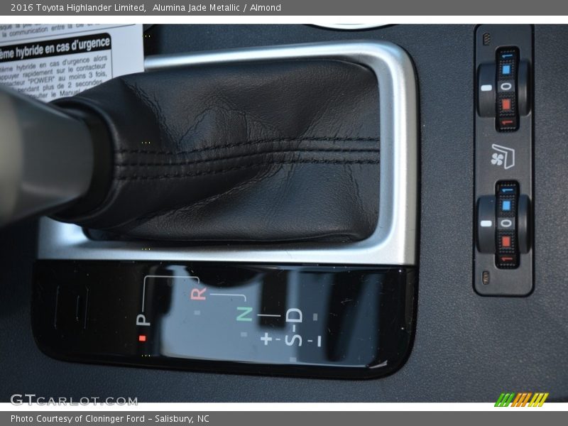 Alumina Jade Metallic / Almond 2016 Toyota Highlander Limited