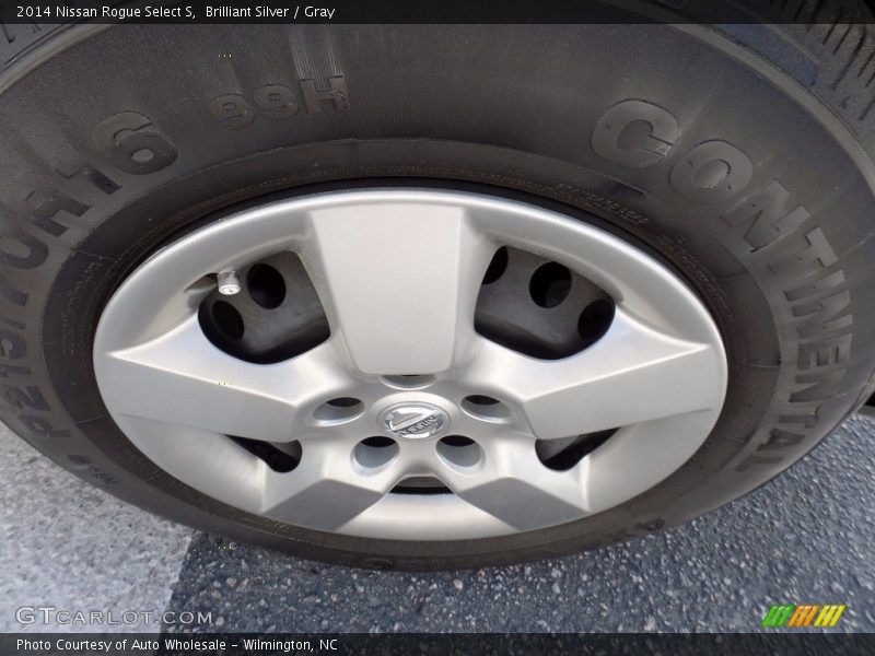 Brilliant Silver / Gray 2014 Nissan Rogue Select S