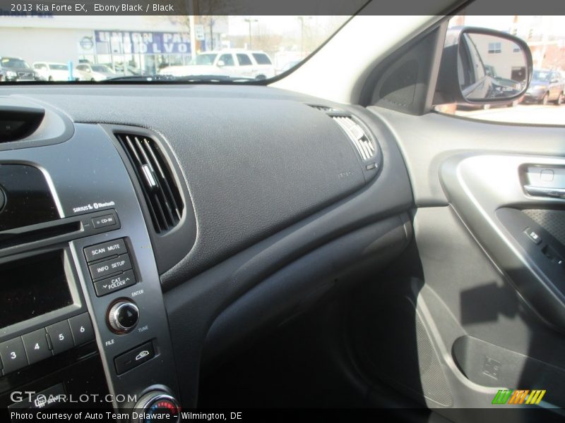 Ebony Black / Black 2013 Kia Forte EX