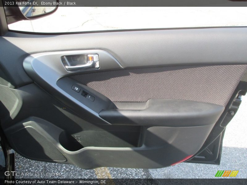 Ebony Black / Black 2013 Kia Forte EX