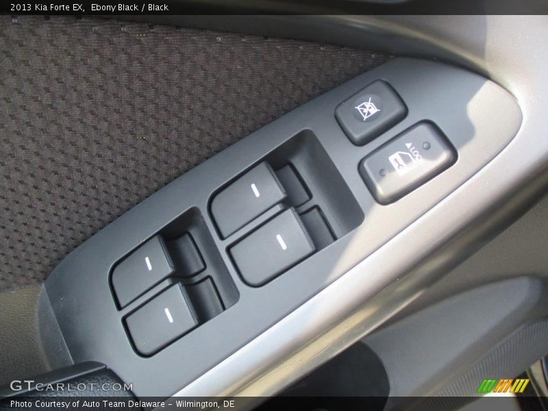 Ebony Black / Black 2013 Kia Forte EX