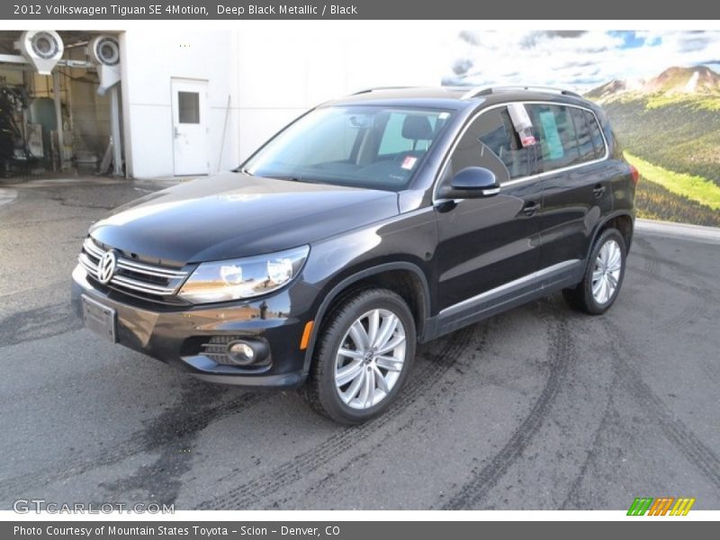 Deep Black Metallic / Black 2012 Volkswagen Tiguan SE 4Motion
