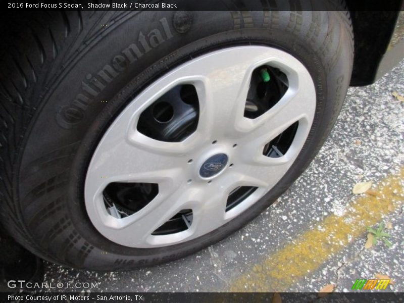 Shadow Black / Charcoal Black 2016 Ford Focus S Sedan
