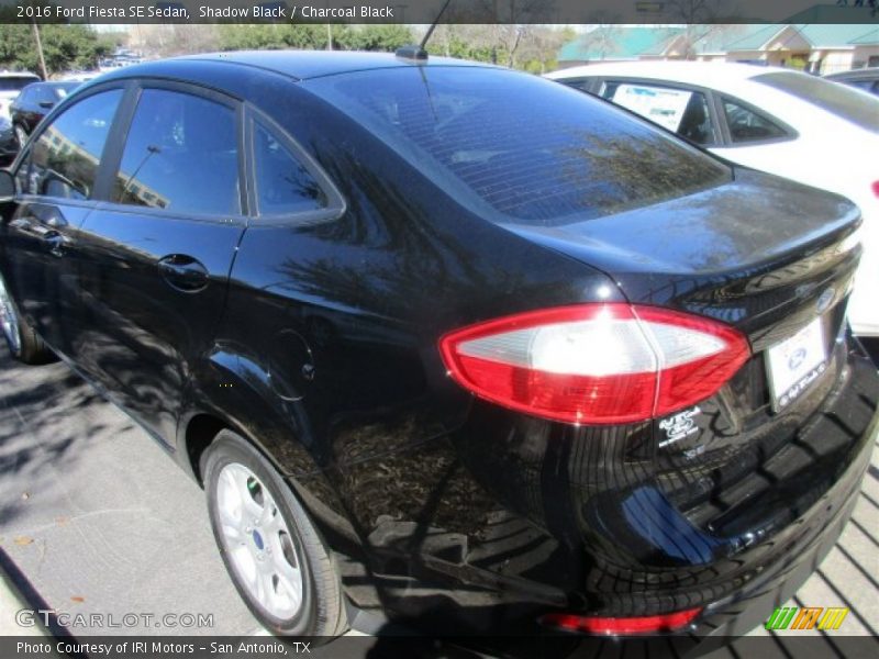 Shadow Black / Charcoal Black 2016 Ford Fiesta SE Sedan