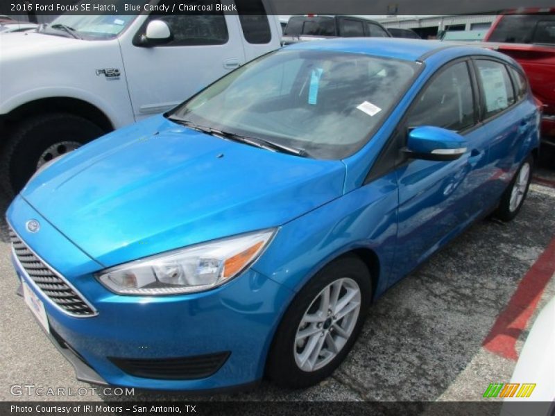 Blue Candy / Charcoal Black 2016 Ford Focus SE Hatch