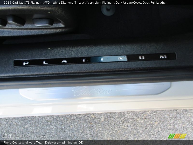 White Diamond Tricoat / Very Light Platinum/Dark Urban/Cocoa Opus Full Leather 2013 Cadillac XTS Platinum AWD