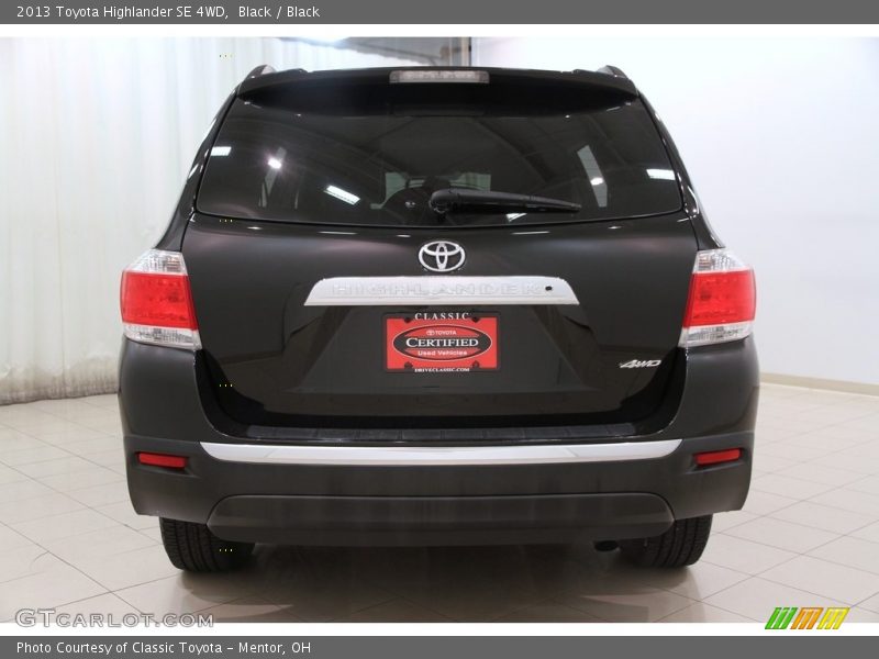 Black / Black 2013 Toyota Highlander SE 4WD