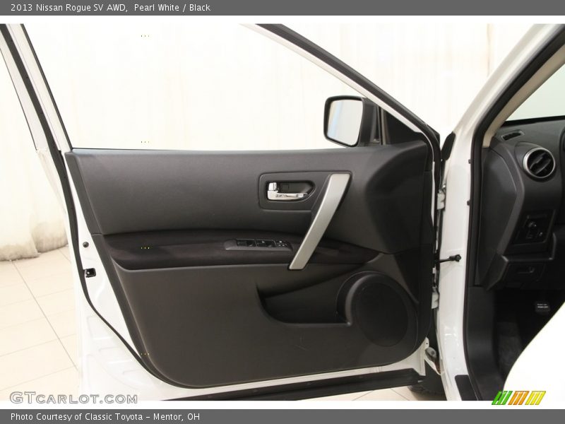 Pearl White / Black 2013 Nissan Rogue SV AWD