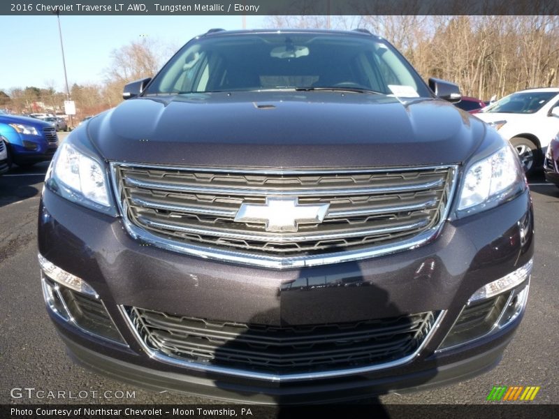 Tungsten Metallic / Ebony 2016 Chevrolet Traverse LT AWD