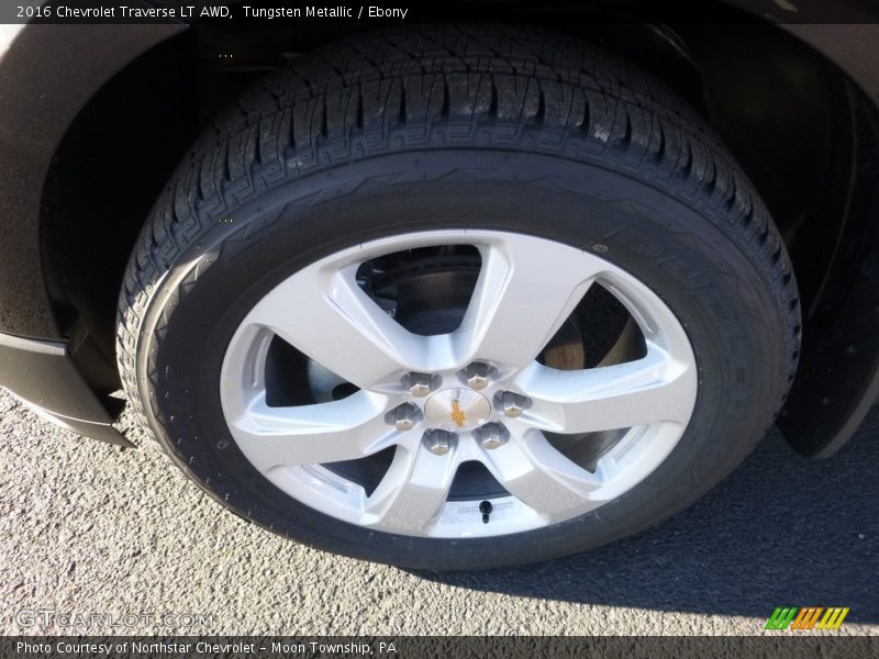 Tungsten Metallic / Ebony 2016 Chevrolet Traverse LT AWD
