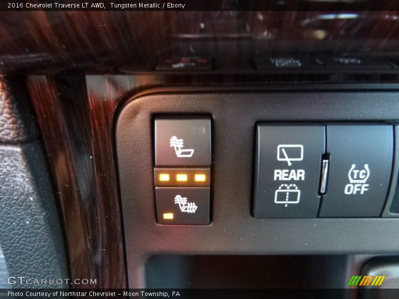 Tungsten Metallic / Ebony 2016 Chevrolet Traverse LT AWD