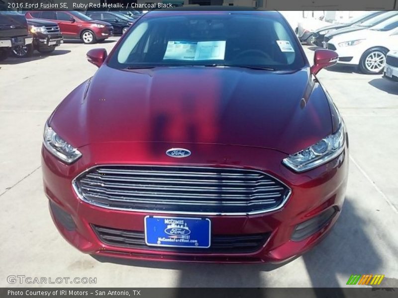 Ruby Red Metallic / Charcoal Black 2016 Ford Fusion SE