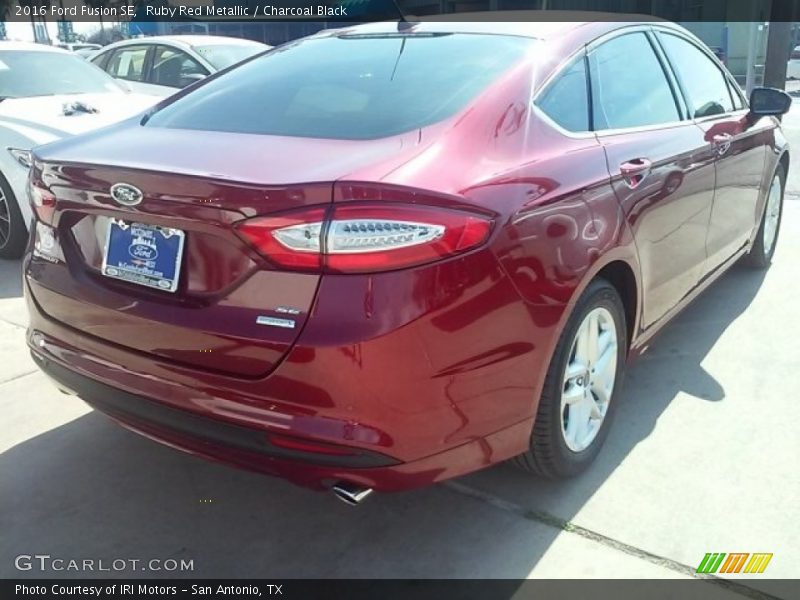 Ruby Red Metallic / Charcoal Black 2016 Ford Fusion SE