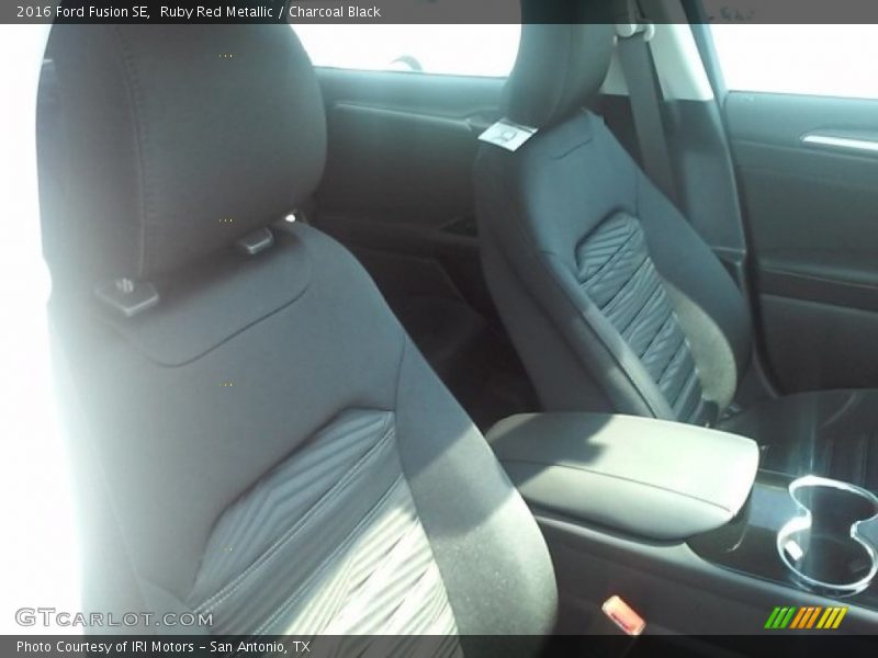 Ruby Red Metallic / Charcoal Black 2016 Ford Fusion SE