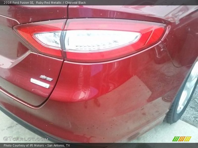 Ruby Red Metallic / Charcoal Black 2016 Ford Fusion SE