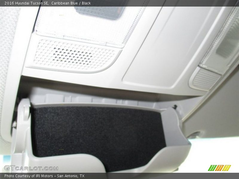 Caribbean Blue / Black 2016 Hyundai Tucson SE