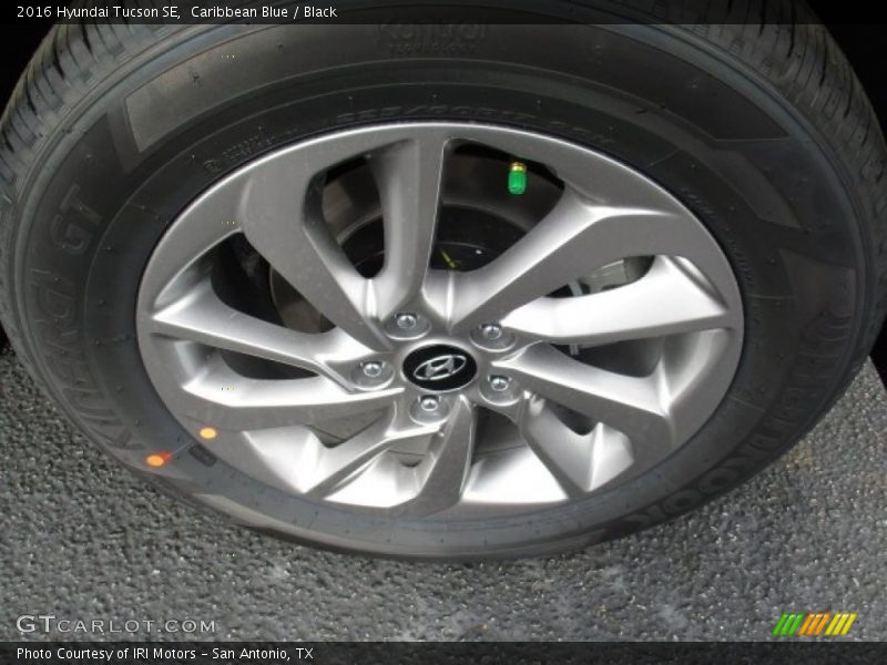 Caribbean Blue / Black 2016 Hyundai Tucson SE