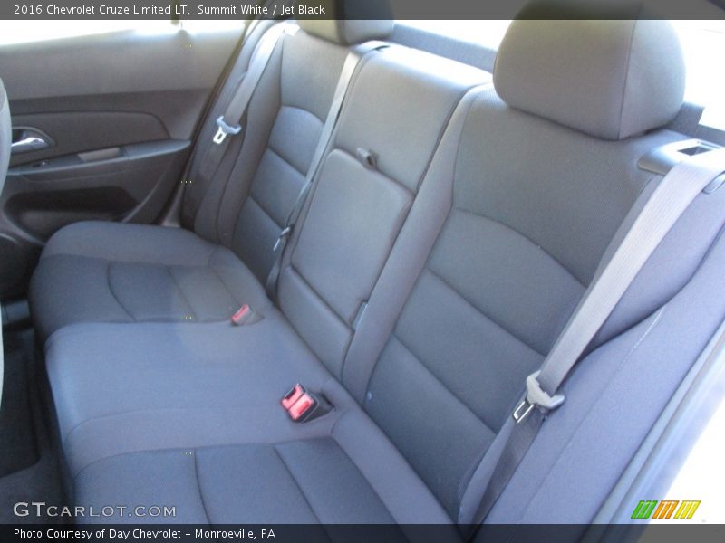 Summit White / Jet Black 2016 Chevrolet Cruze Limited LT
