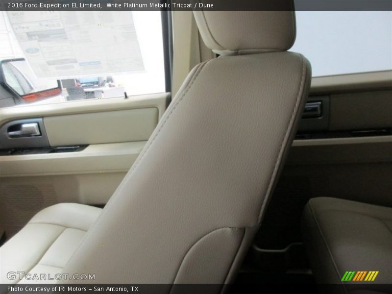 White Platinum Metallic Tricoat / Dune 2016 Ford Expedition EL Limited