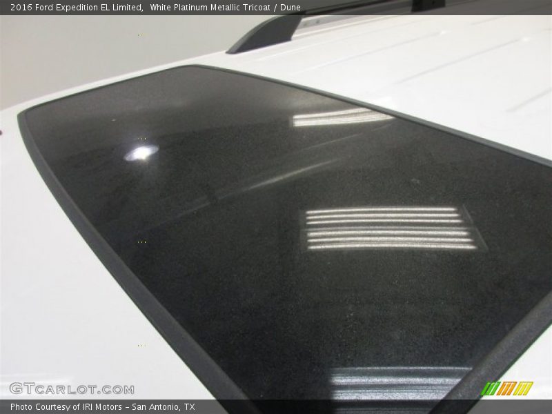 White Platinum Metallic Tricoat / Dune 2016 Ford Expedition EL Limited