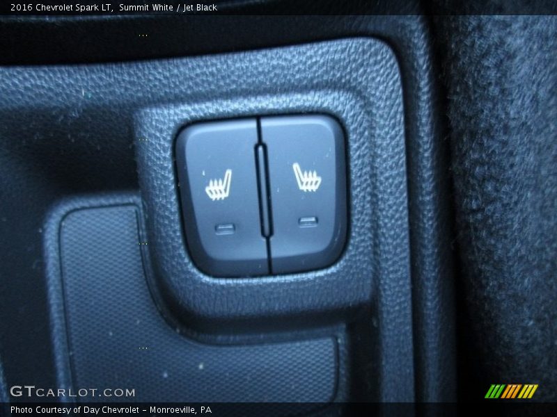 Summit White / Jet Black 2016 Chevrolet Spark LT