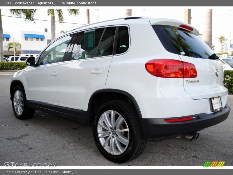 Pure White / Sandstone 2015 Volkswagen Tiguan SEL