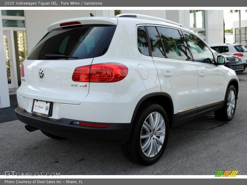 Pure White / Sandstone 2015 Volkswagen Tiguan SEL