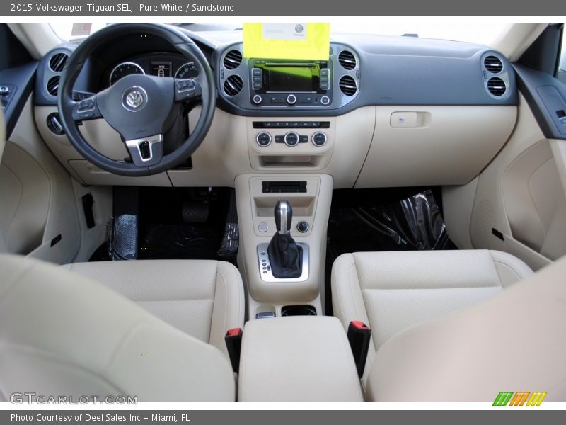 Pure White / Sandstone 2015 Volkswagen Tiguan SEL