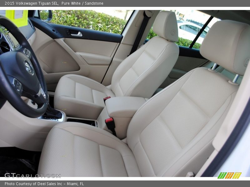 Pure White / Sandstone 2015 Volkswagen Tiguan SEL