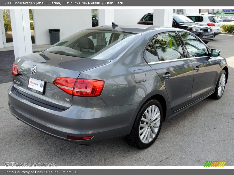 Platinum Gray Metallic / Titan Black 2015 Volkswagen Jetta SE Sedan