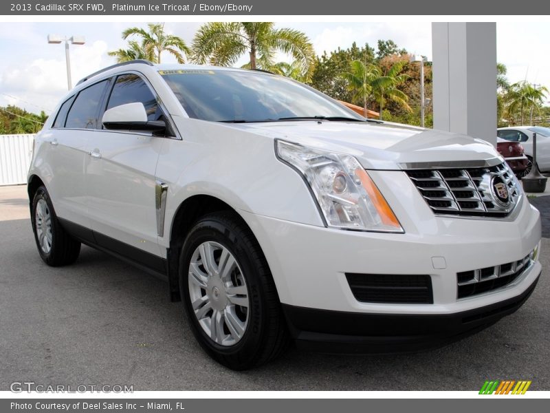 Platinum Ice Tricoat / Ebony/Ebony 2013 Cadillac SRX FWD