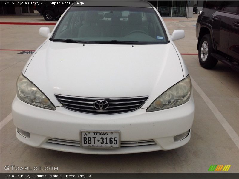 Super White / Beige 2006 Toyota Camry XLE
