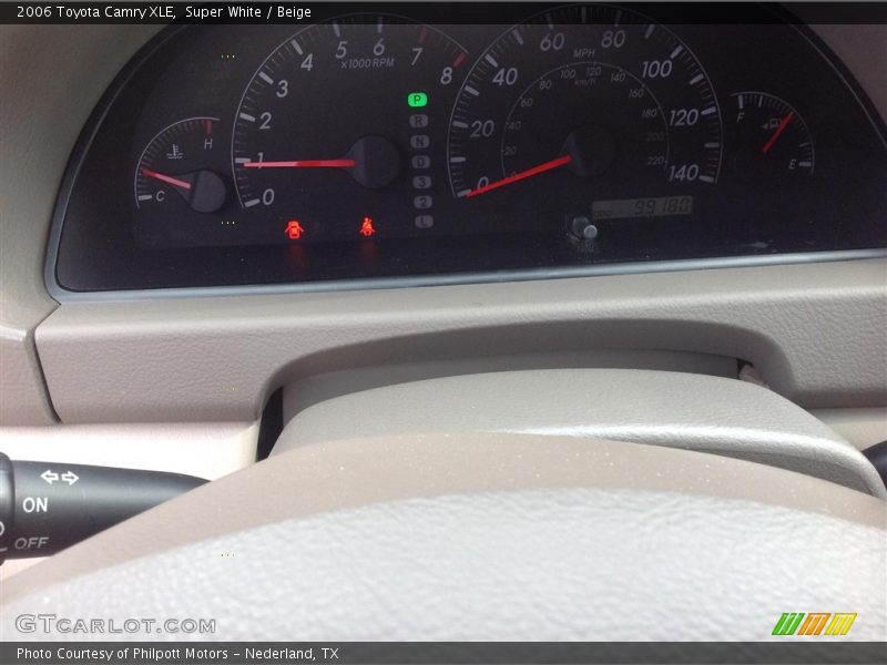 Super White / Beige 2006 Toyota Camry XLE
