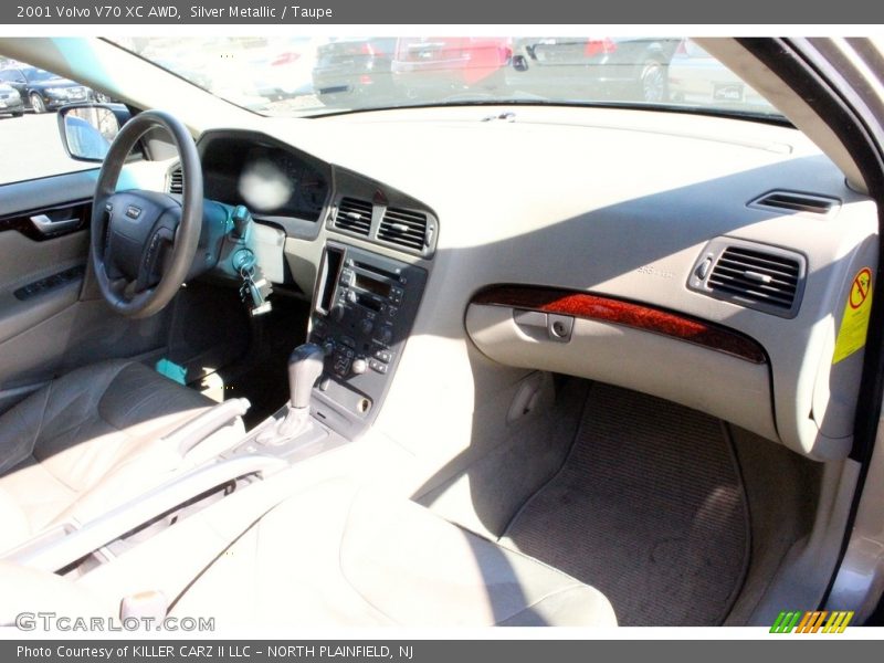 Silver Metallic / Taupe 2001 Volvo V70 XC AWD