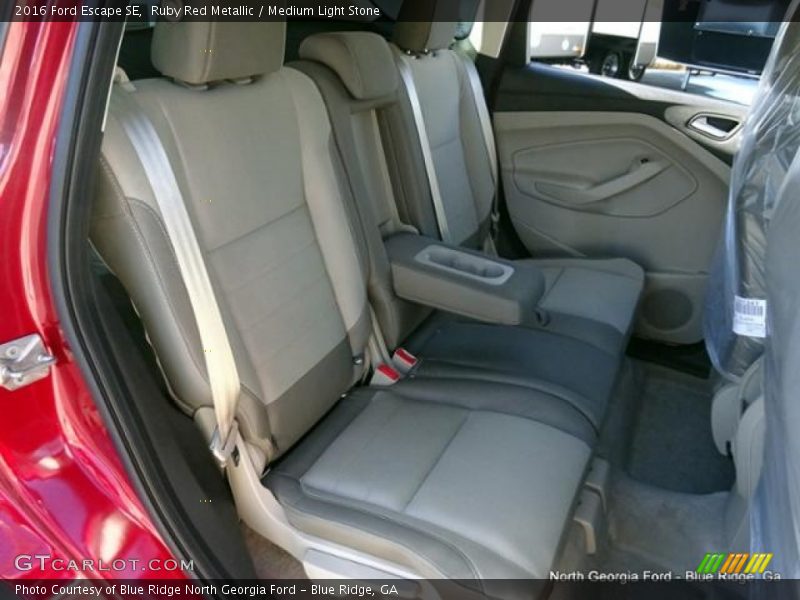 Ruby Red Metallic / Medium Light Stone 2016 Ford Escape SE