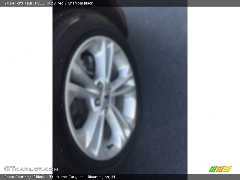 Ruby Red / Charcoal Black 2014 Ford Taurus SEL