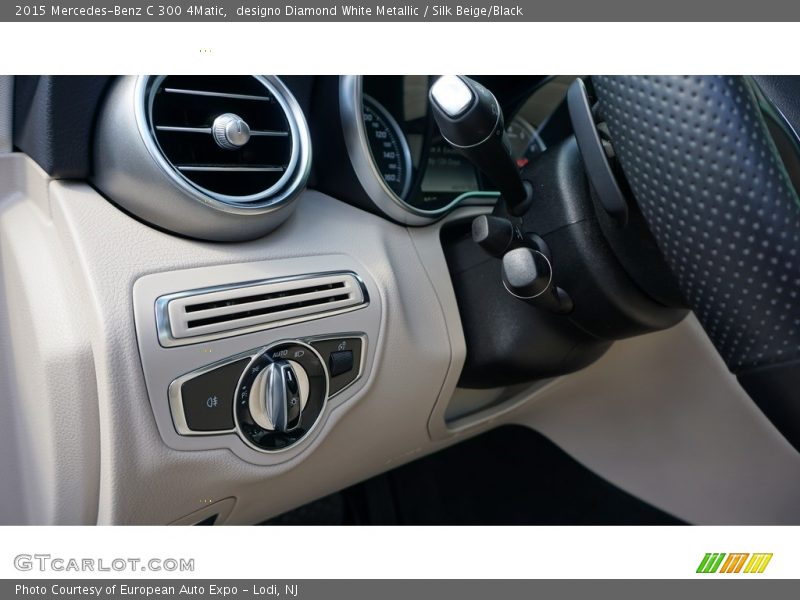 designo Diamond White Metallic / Silk Beige/Black 2015 Mercedes-Benz C 300 4Matic