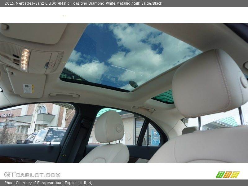 designo Diamond White Metallic / Silk Beige/Black 2015 Mercedes-Benz C 300 4Matic