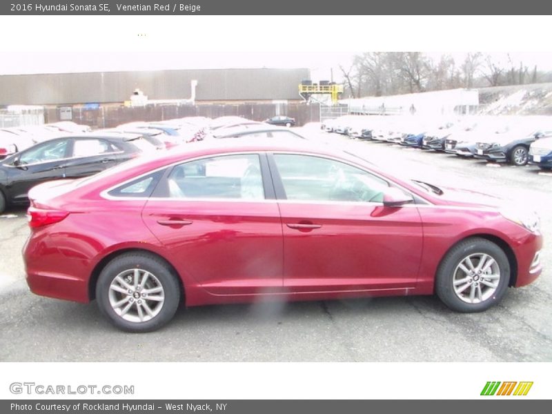Venetian Red / Beige 2016 Hyundai Sonata SE